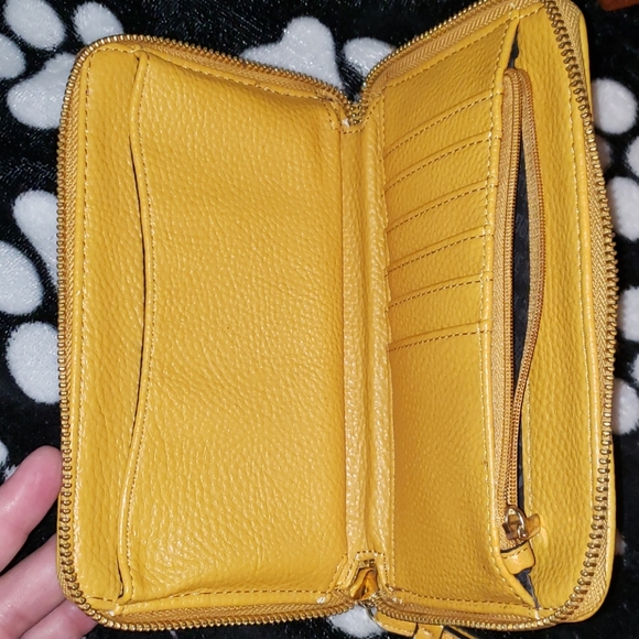 Steve Madden wristlet - Picture 2 of 3